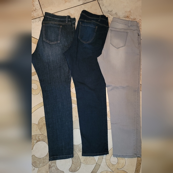 SOLD 3 Jeans Bundle - Picture 1 of 1